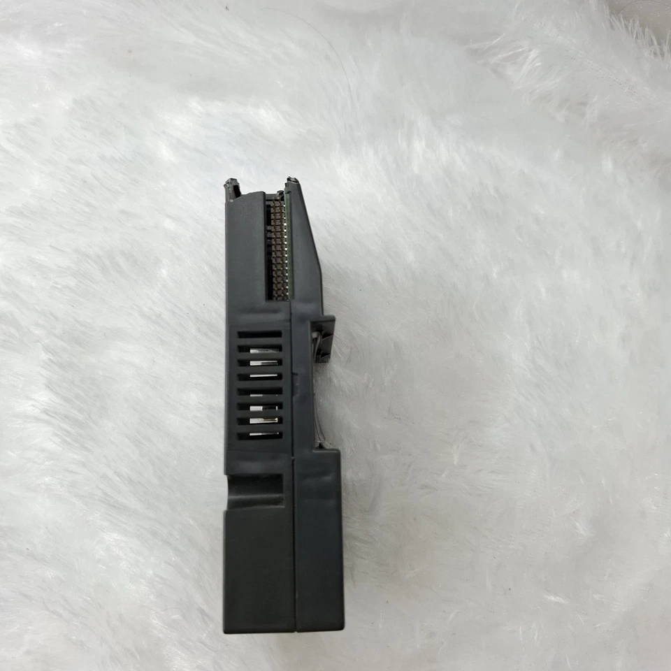 Cosmetic Damaged GE FANUC IC200CPU001-GK Central Processing Unit